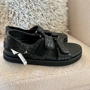 BRAND NEW SANDALS. NEVER WORN SIZE 11. GREAT FOR SUMMER. BRAND: A NEW DAY